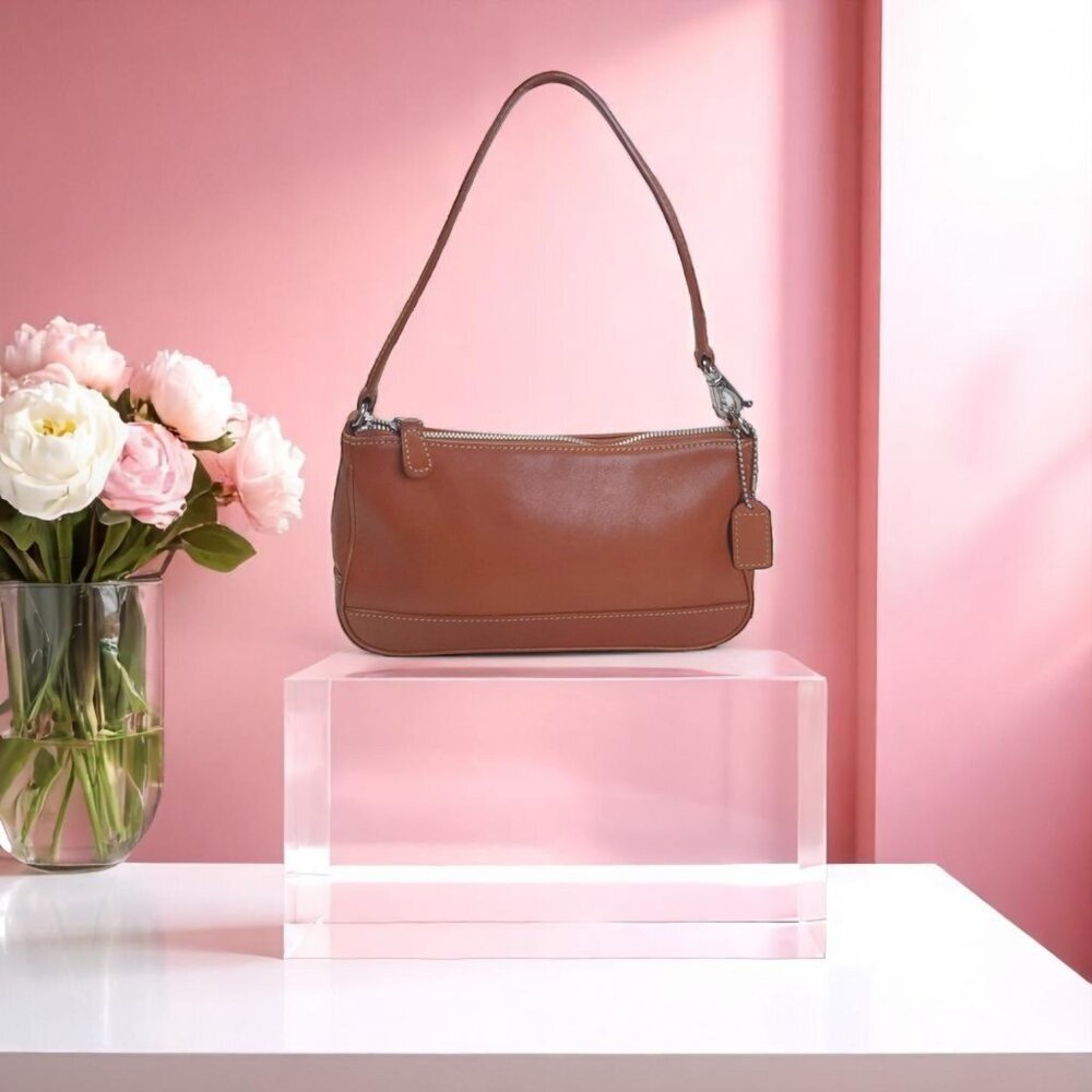 VINTAGE COACH HAMPTONS LEATHER DEMI POUCH british tan 2002